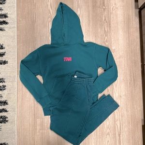 TNA Sweat Set